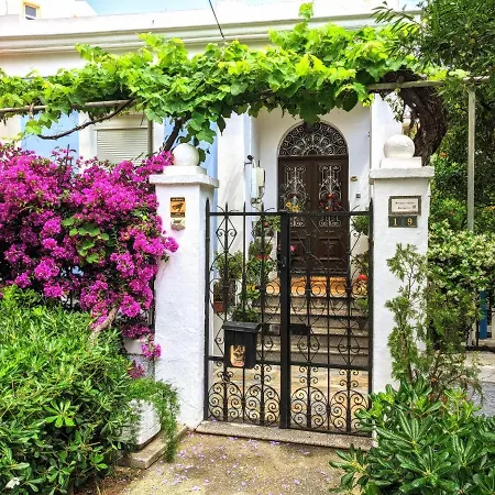 House With Garden In Of Rhodes 펜션