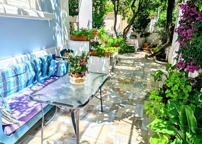 Feriehus House With Garden In Of Rhodes *