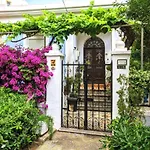 House With Garden In Of Rhodes 度假居